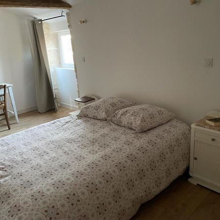 La Commanderie des Templiers Gîte 4 étoiles Saint-Etienne-de-Brillouet Esterno foto