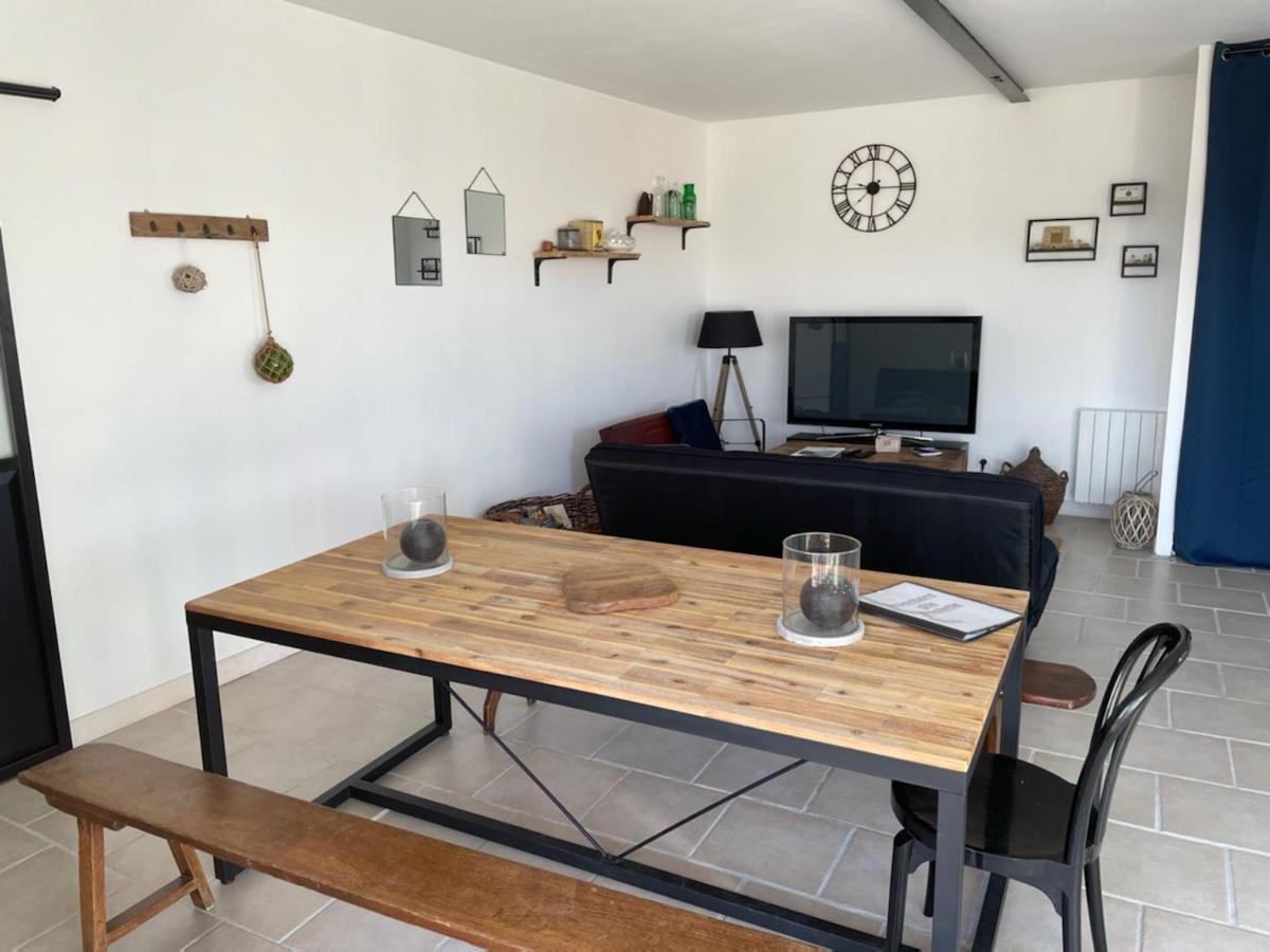 La Commanderie des Templiers Gîte 4 étoiles Saint-Etienne-de-Brillouet Esterno foto