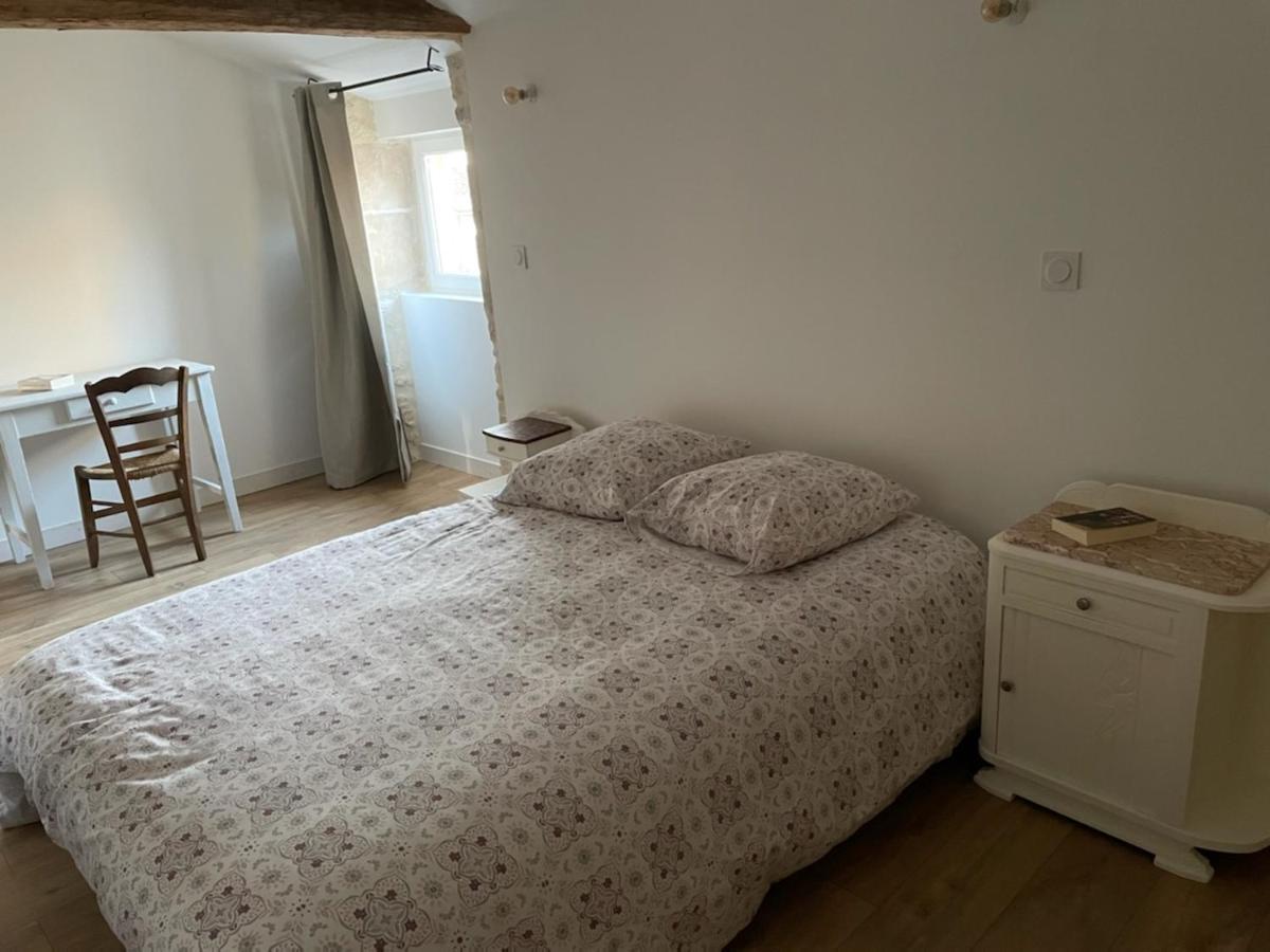 La Commanderie des Templiers Gîte 4 étoiles Saint-Etienne-de-Brillouet Esterno foto
