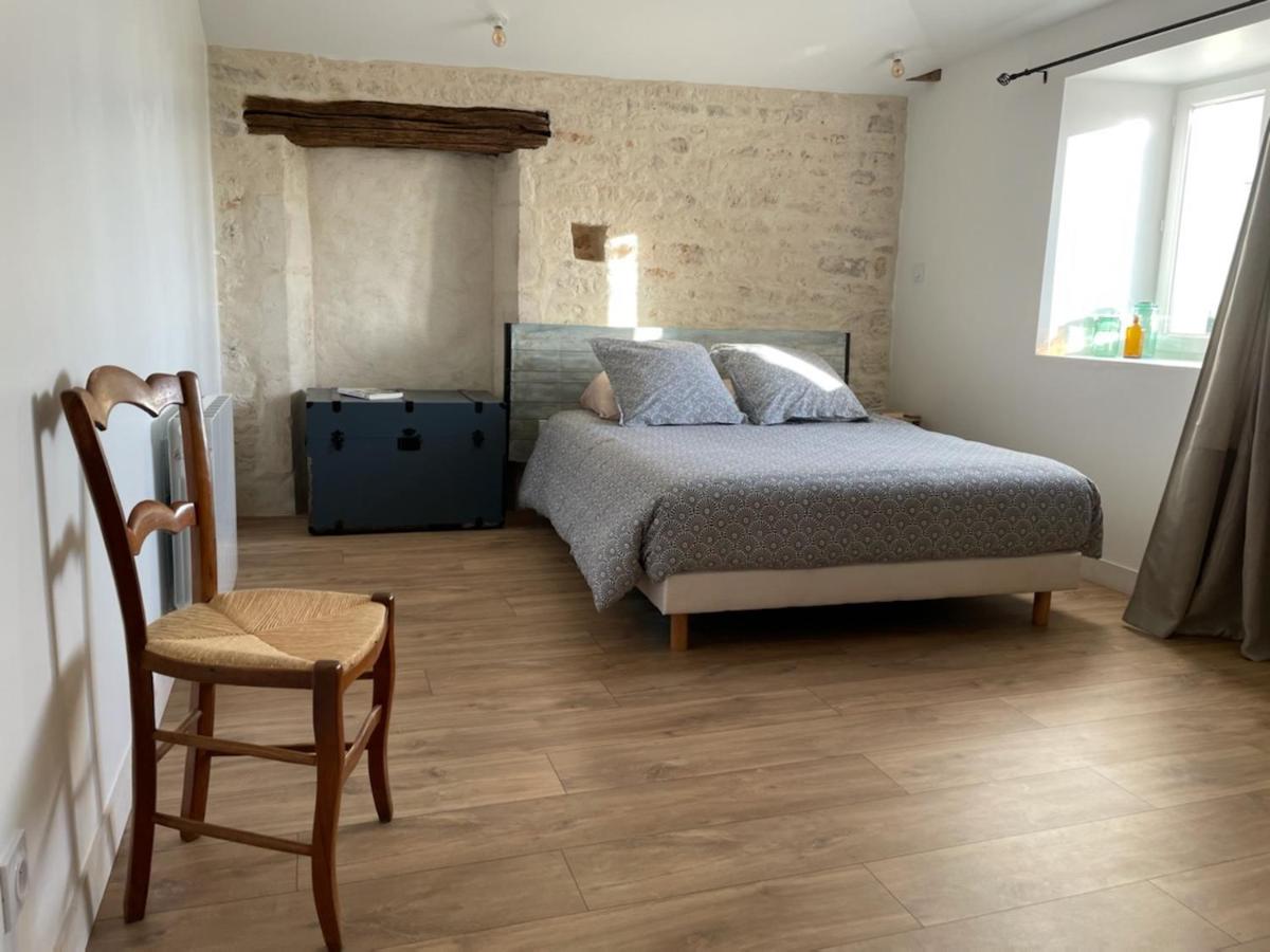 La Commanderie des Templiers Gîte 4 étoiles Saint-Etienne-de-Brillouet Esterno foto
