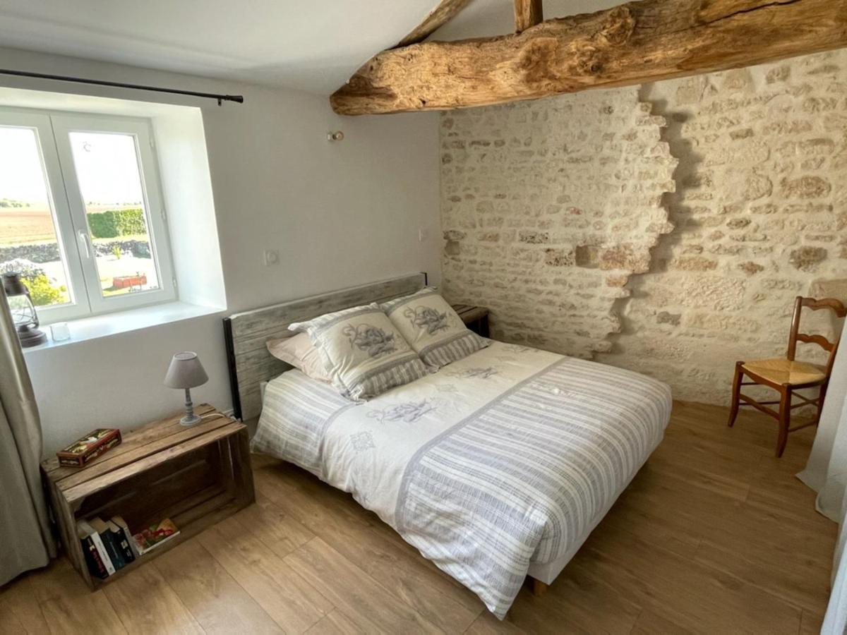 La Commanderie des Templiers Gîte 4 étoiles Saint-Etienne-de-Brillouet Esterno foto